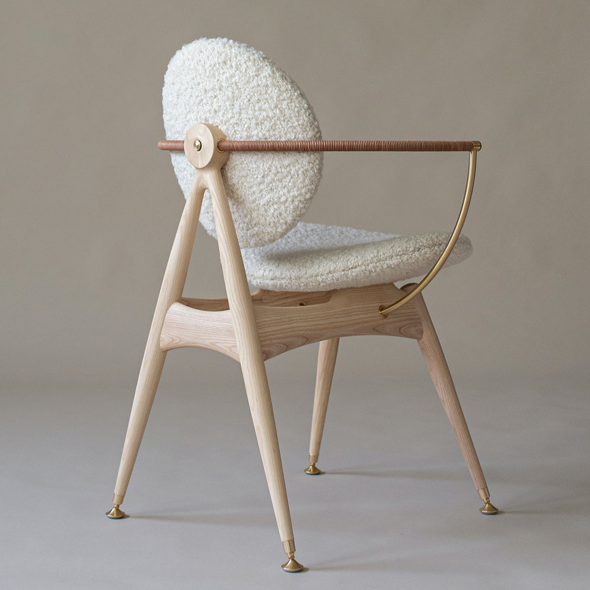 Circle Chair wiith Armrests